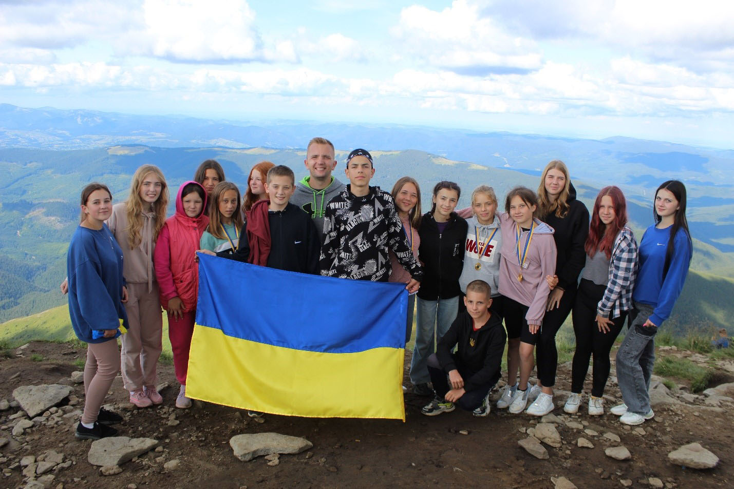 Голос надії. Історія місії